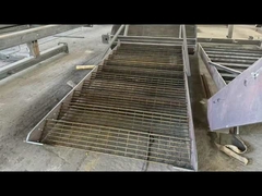 産業用鋼材の屋外階段: 堅牢で保守が少ない垂直アクセス