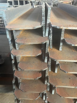 Q235B級 耐久性のある橋の建設のためのガルバン化構造鋼