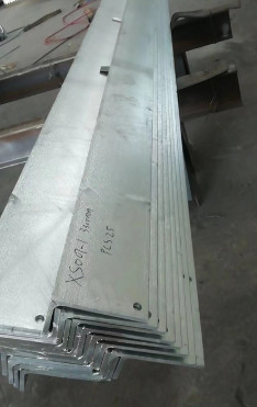 高耐久性 と 耐生性 を 備えた 建築 プロジェクト に 理想 的 な 角 鋼